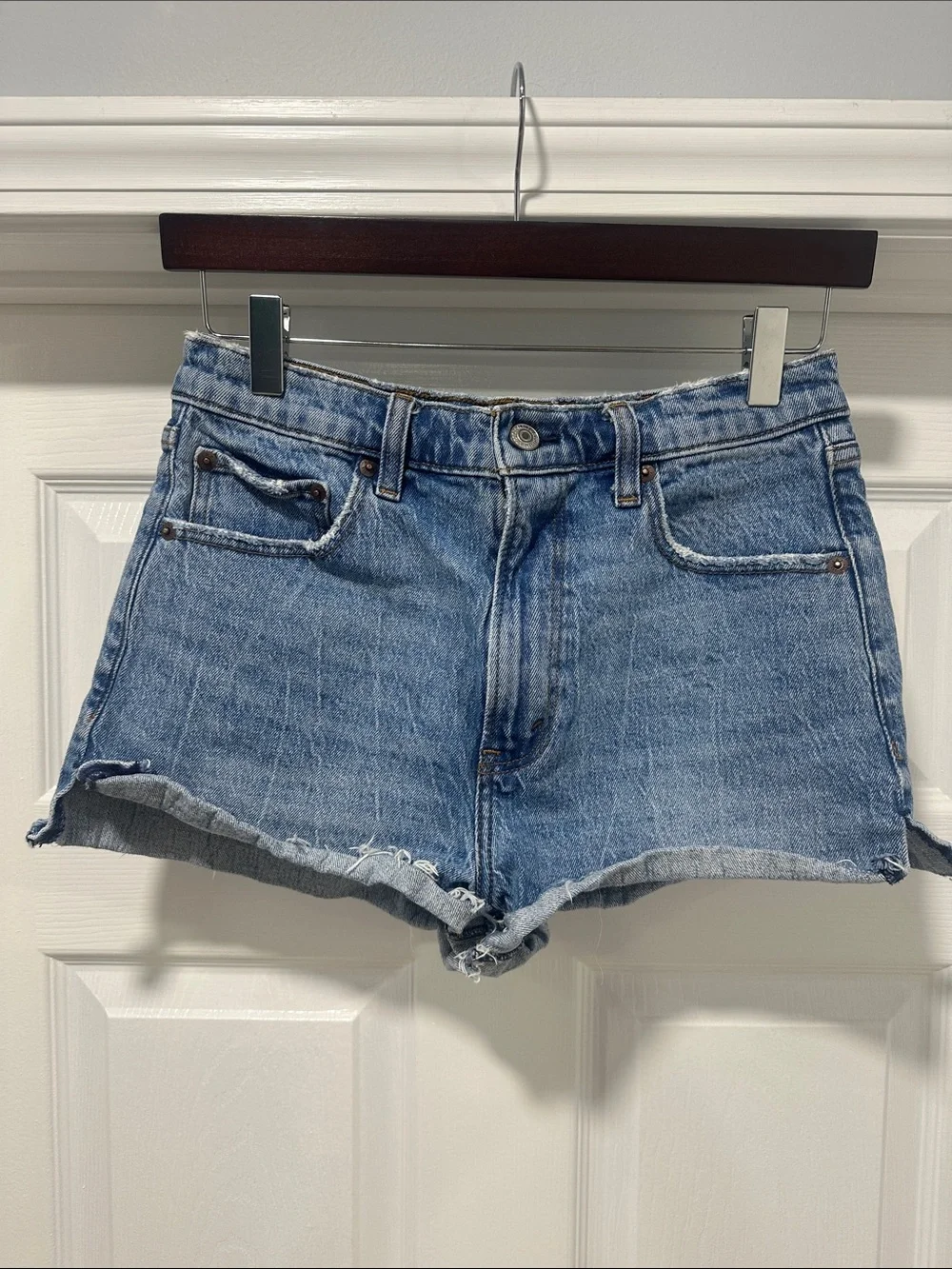Abercrombie & Fitch “Mom Short” Denim Women's Shorts